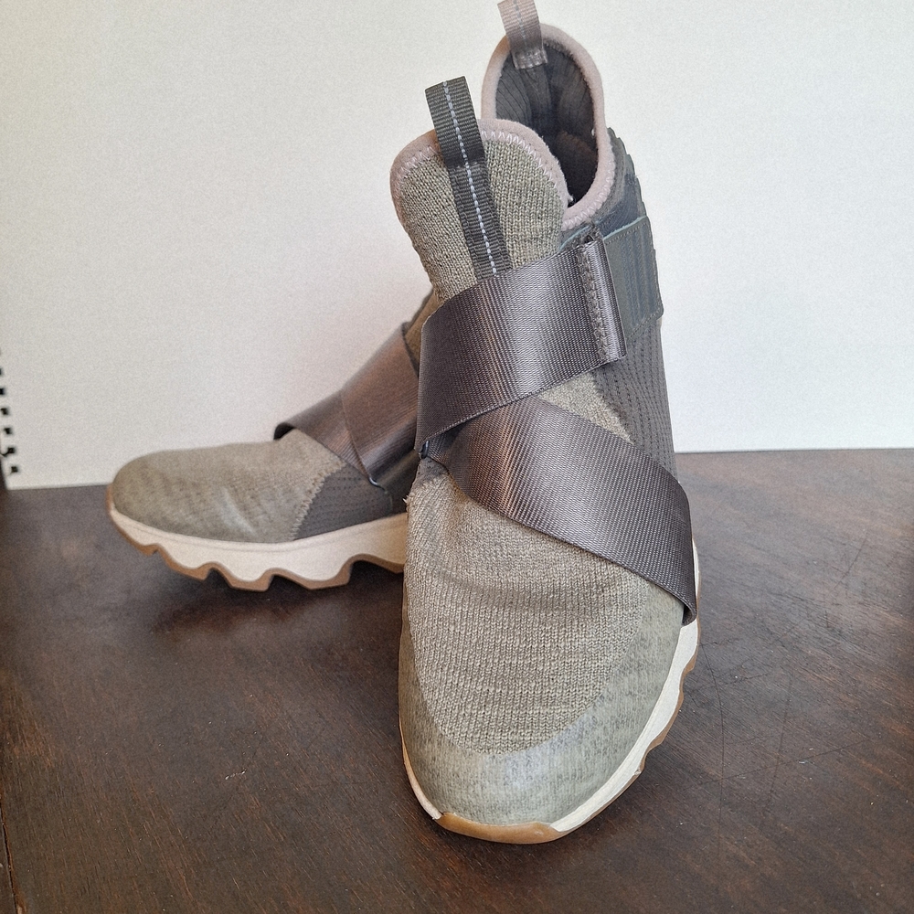 NWOT Sorel Womens Alpine Tundra Kinetic Athletic Shoes Sz 10 Very Good Condition - Picture 2 of 6